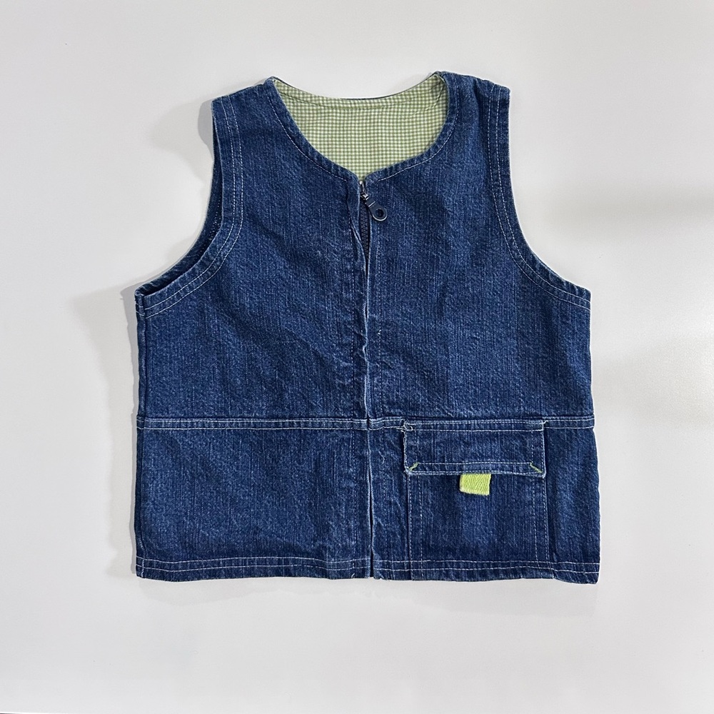 Vintage denim vest with pocket and full zip